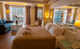 Alesta Residence